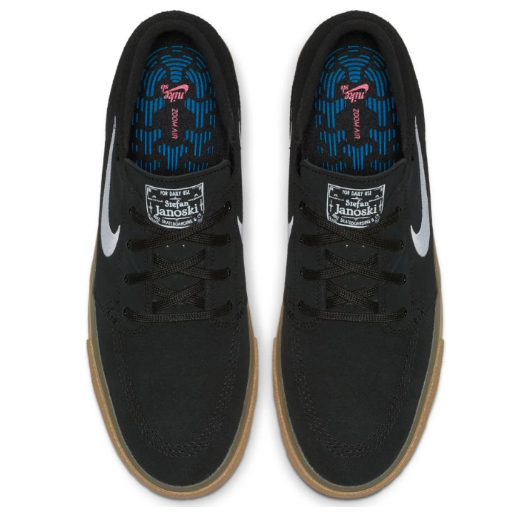 black and gum nike sb