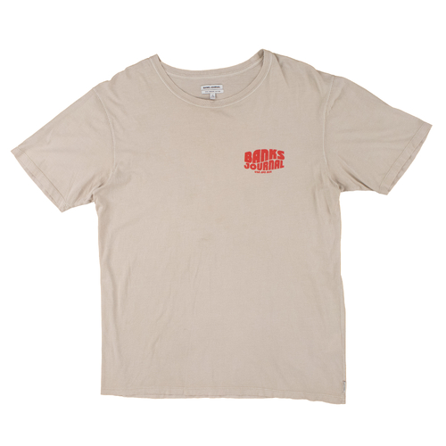 Banks Journal Tan XLarge T-Shirt Used Vintage
